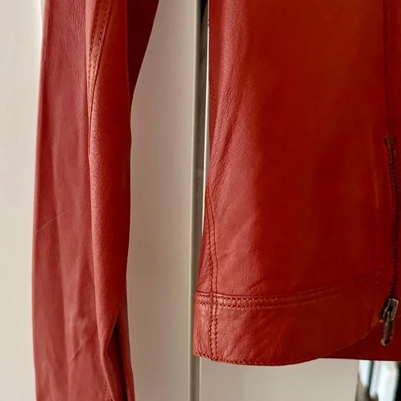 Jakett...etc. Washed Leather Button Front Jacket in Rust - Size Small - Picture 4 of 11